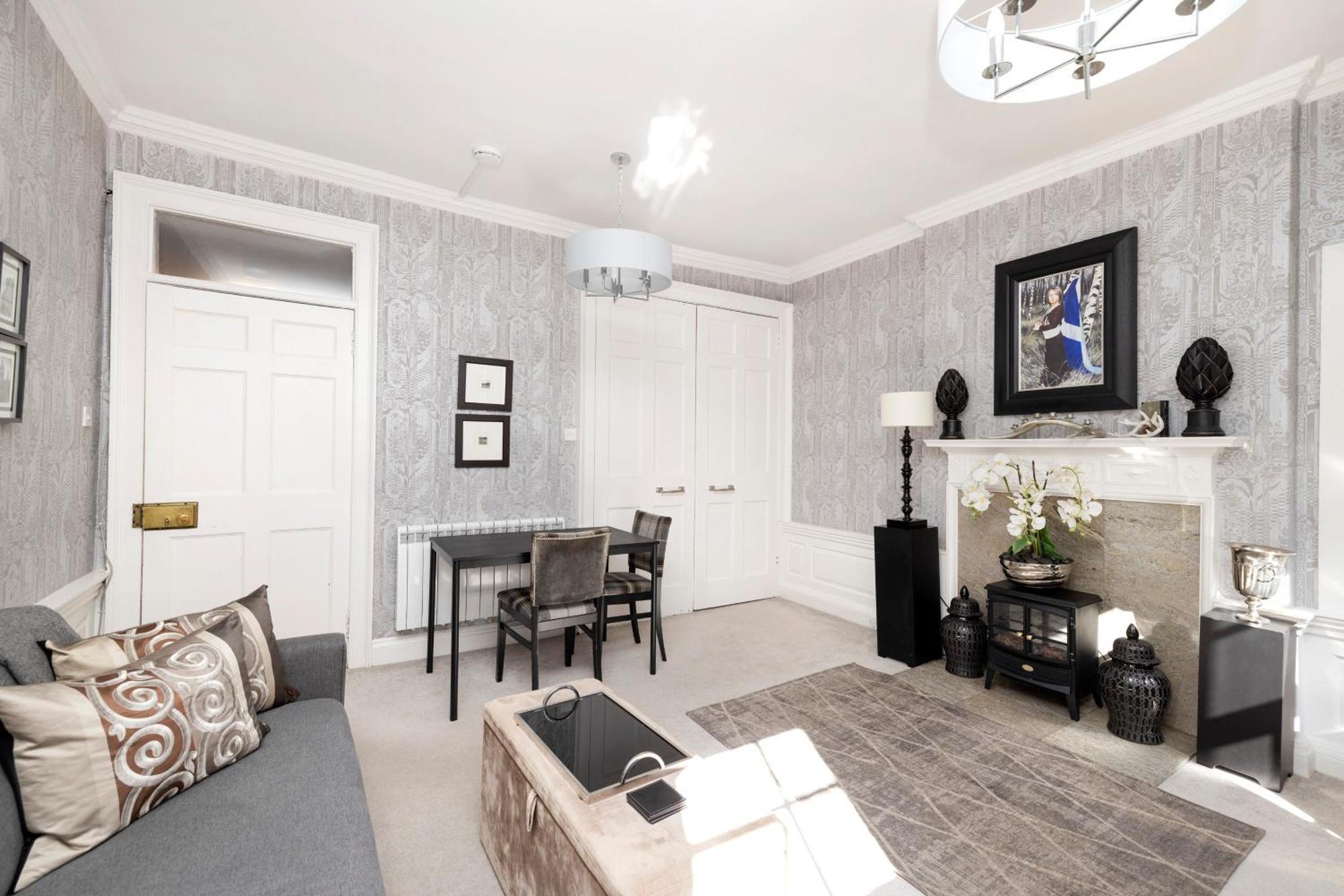 Joivy Exclusive Apartment At The Heart Of New Town EDI Exterior foto